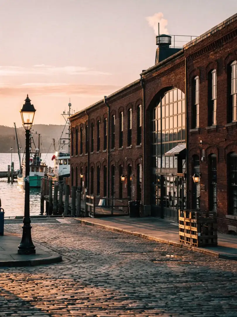 Region & History in the region Maine
