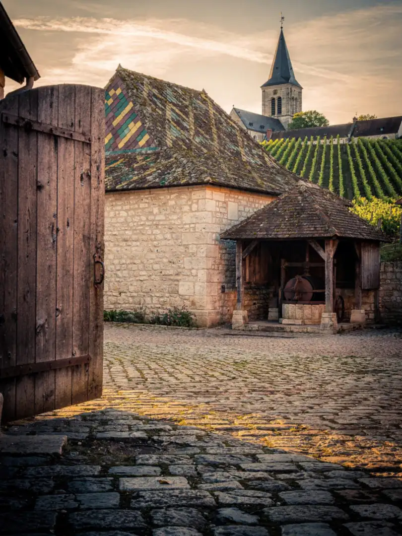 Region & History in the region Burgundy, Champagne & Jura