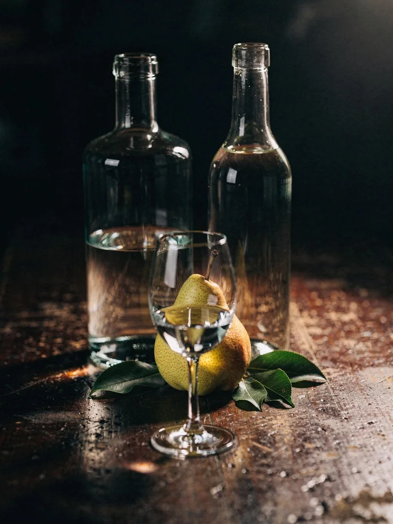 Spirit drink with fruit flavor: spotting cheap products by the name