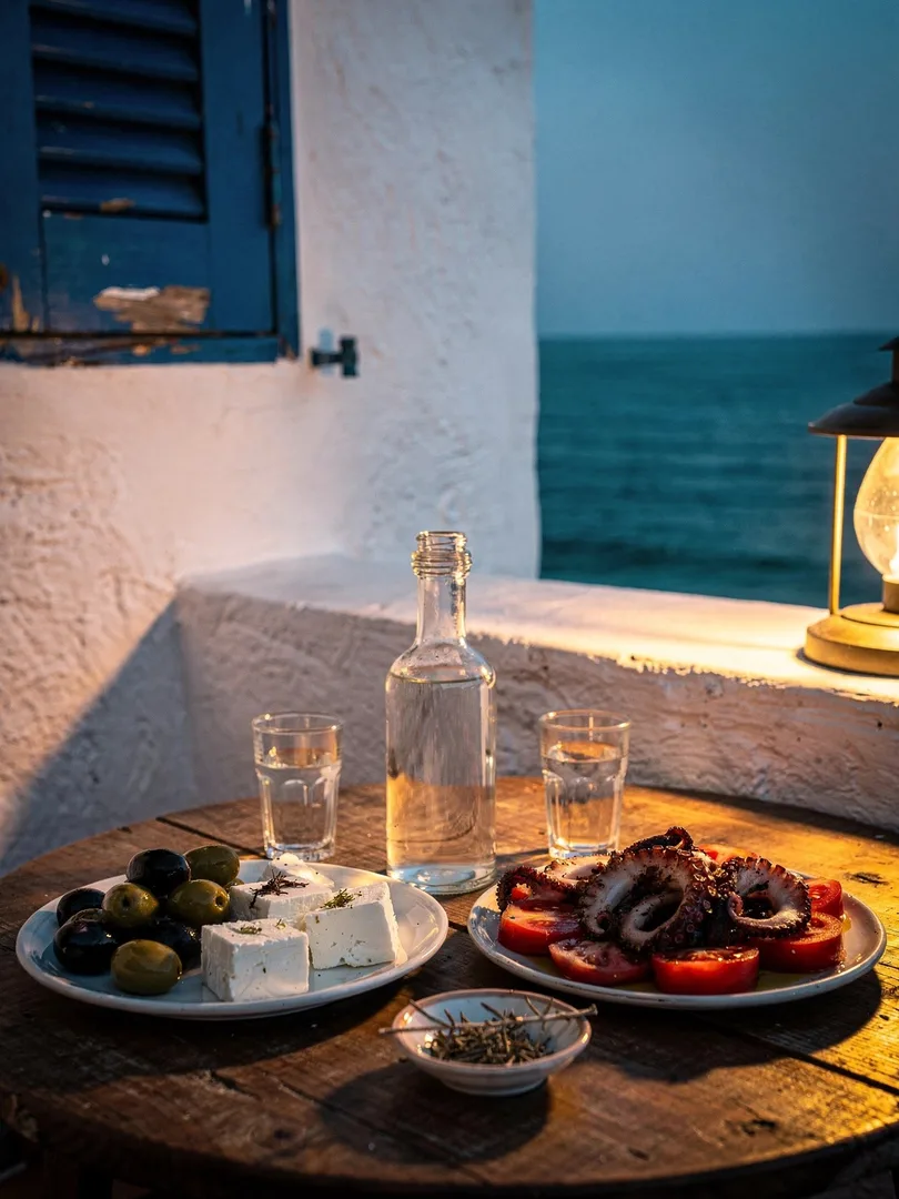 Tsipouro, Tsikoudia, Zivania: Tresterbrand aus Griechenland und Zypern