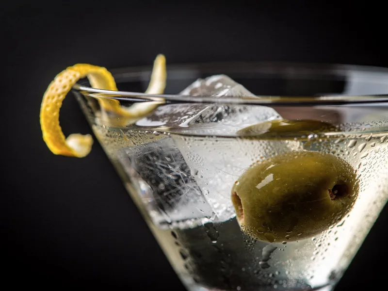 Dry Martini — Detail
