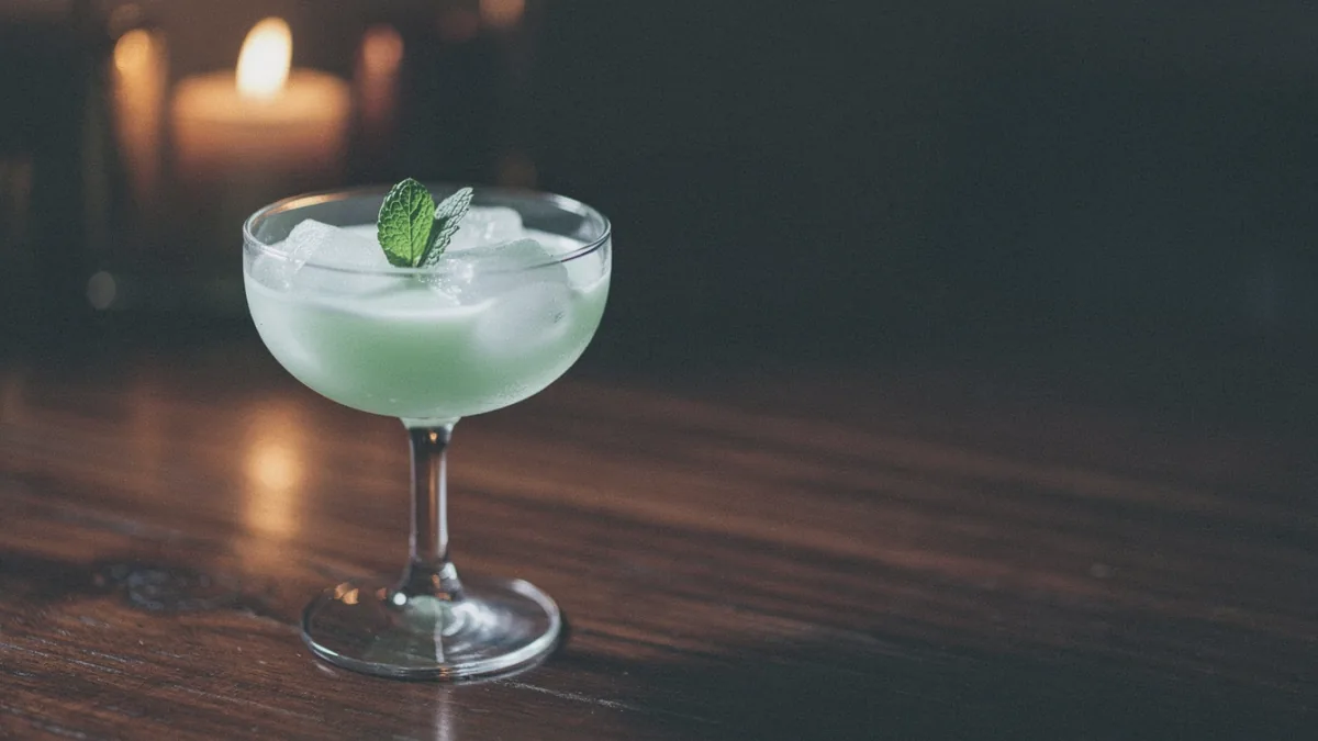 Grasshopper im Cocktailschale