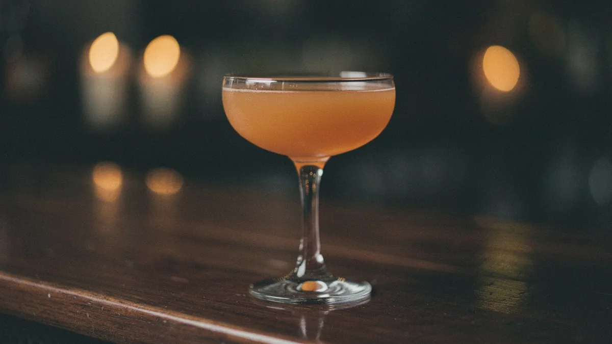 Monkey Gland im Cocktail coupe