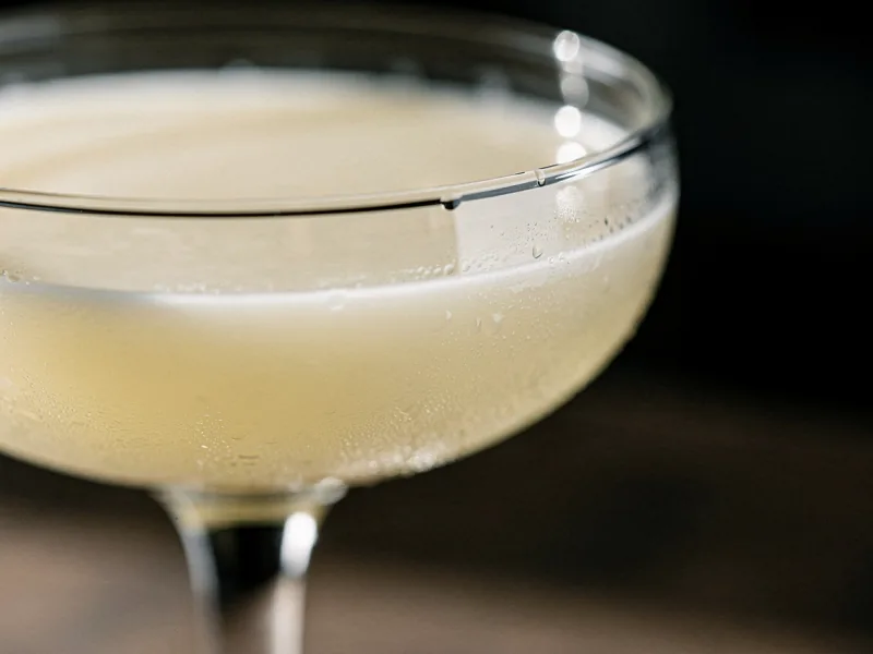 White Lady — detail
