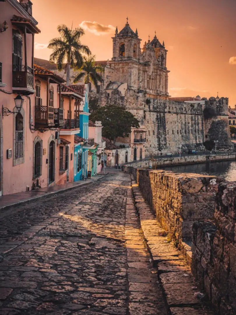 Region & History in the region Santo Domingo & the Southeast