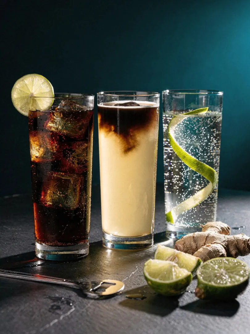 Rum Cola, Dark 'n Stormy, Rum Ginger: Longdrinks mit Rum
