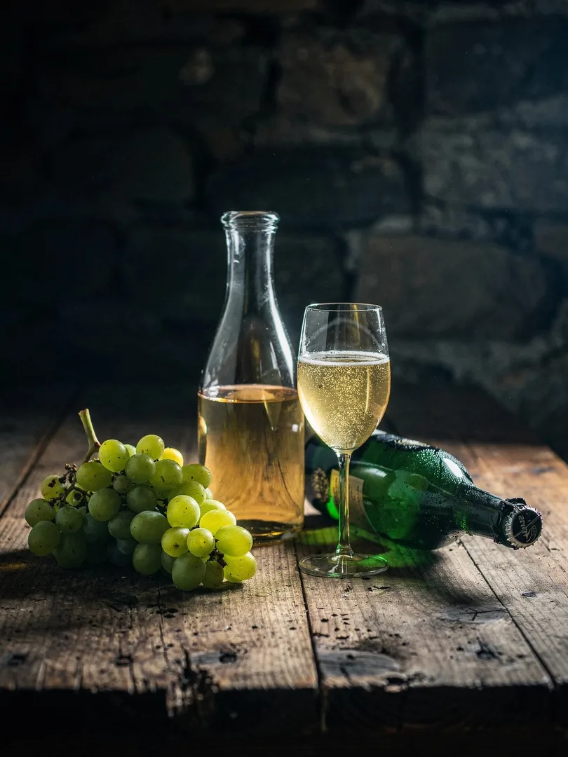 How Is Sparkling Wine Made? Explained Simply
