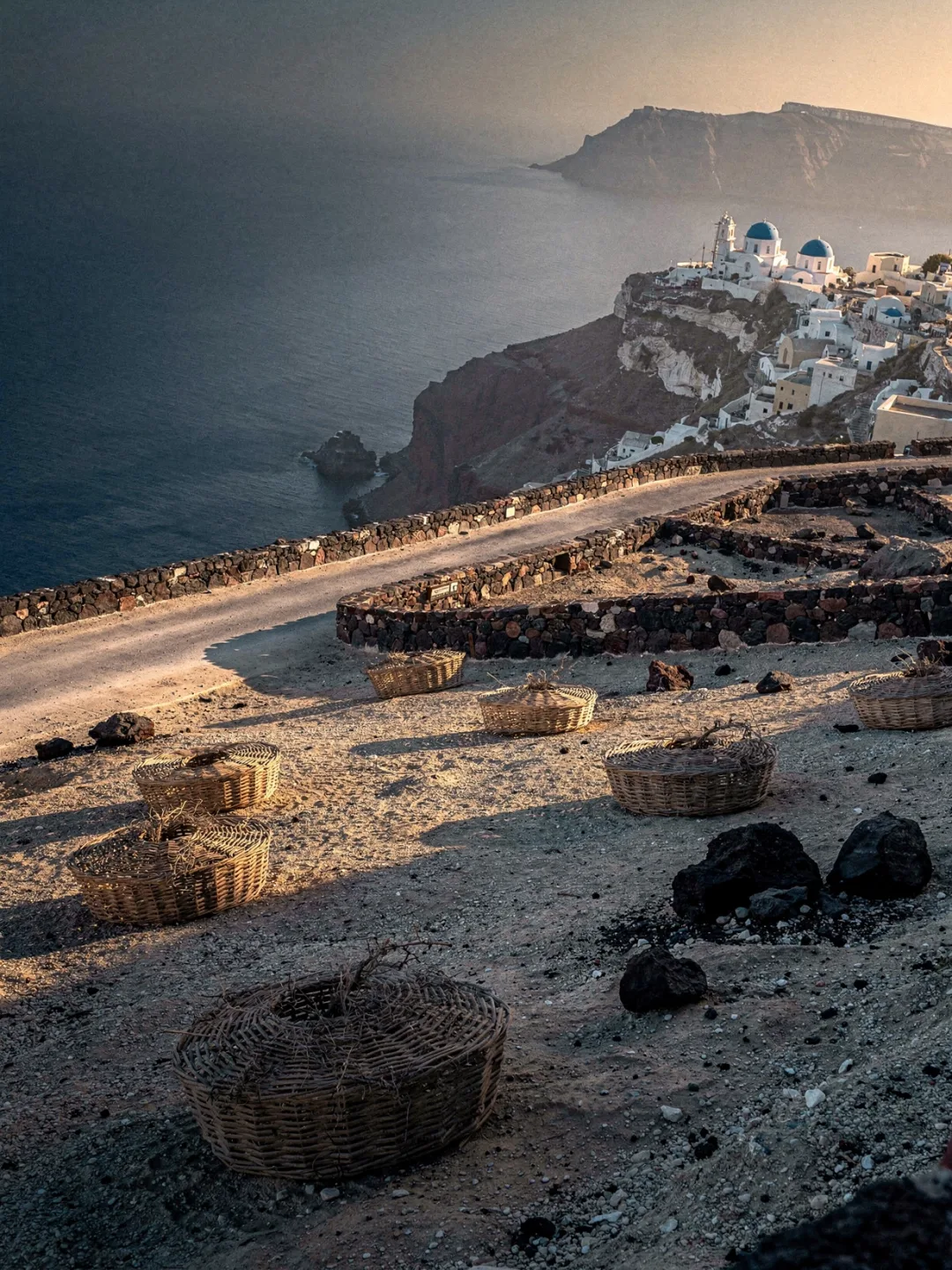 Landschaft der Region Santorini
