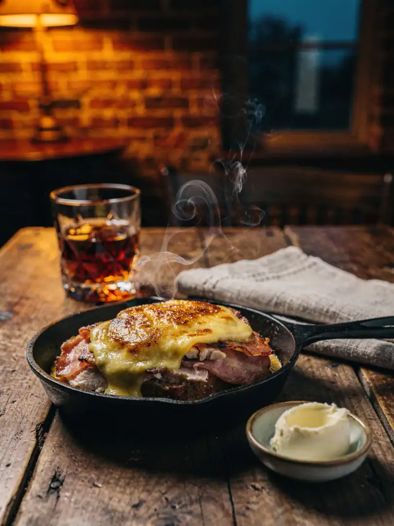Whiskey & Food in the region Kentucky