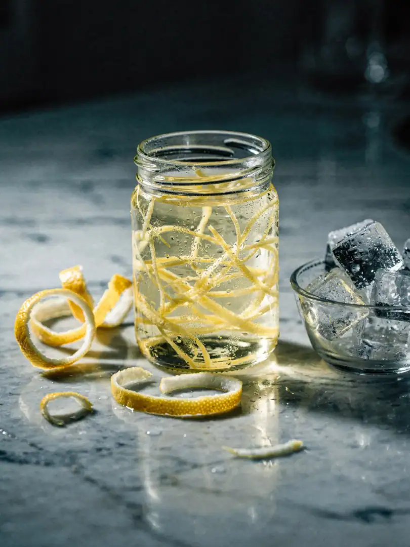 Zitrus und Frucht im Wodka