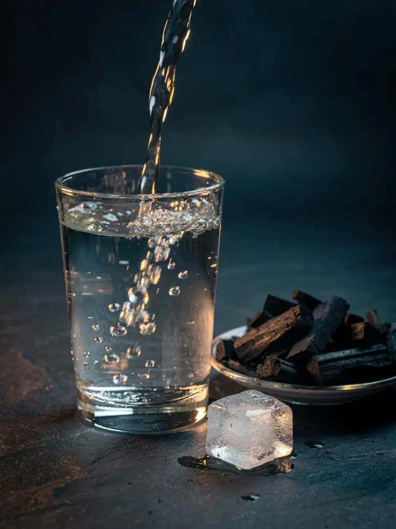 Wasser im Wodka